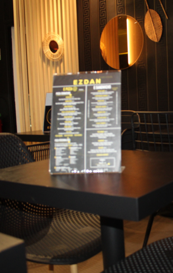 Intérieur du restaurant Ezdan